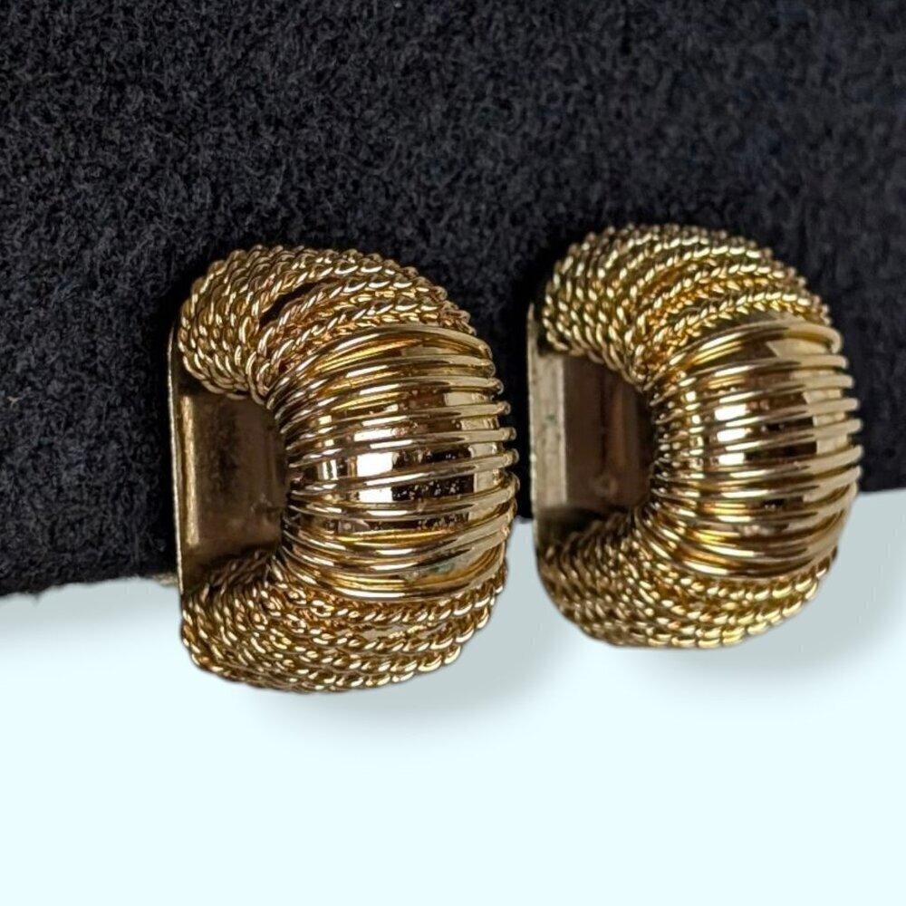 (2/$20) Vintage Chunky Wire-Wrapped Clip On Earrings